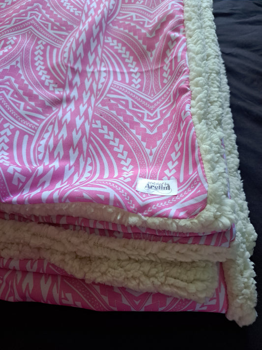 Piniki Throw Blanket