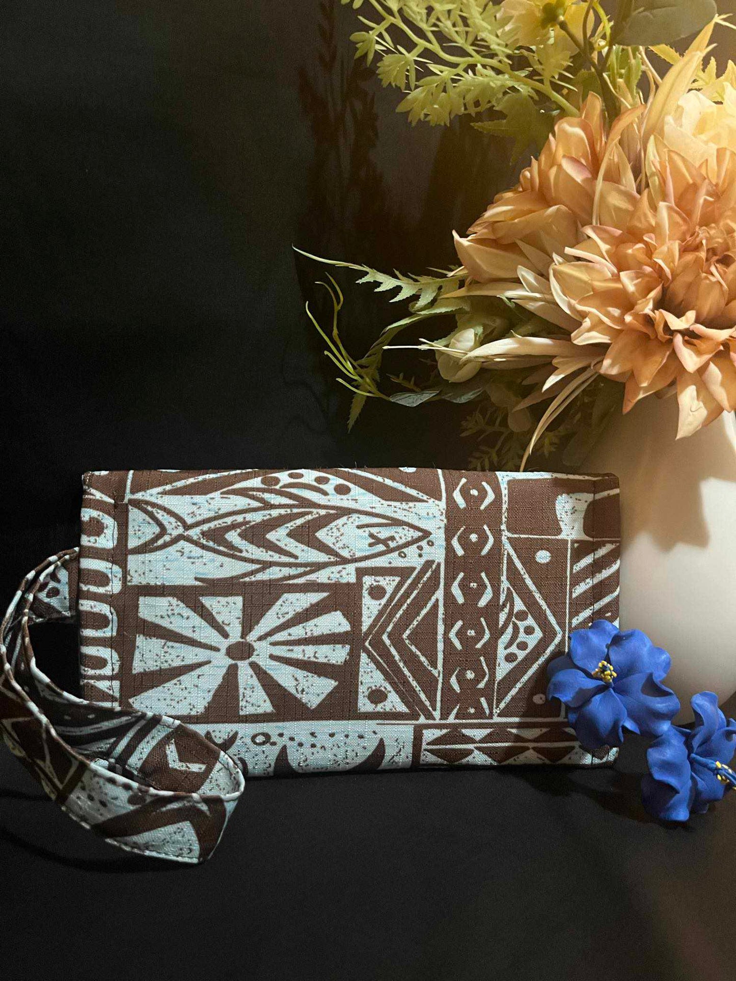 Manaia Clutch Purse